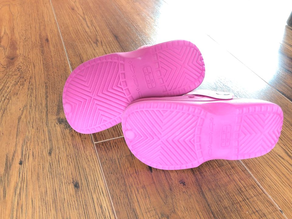 Badeschuhe Badelatschen pink Größe 27 in Schellerten