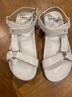 Neue Damen Sandalen Leder flach, weiß, bequem  / Marke: Lloyd Bayern - Lohr (Main) Vorschau