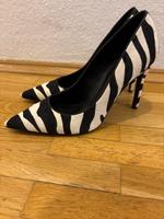 DKNY Fell Zebra Muster Pumps München - Ludwigsvorstadt-Isarvorstadt Vorschau