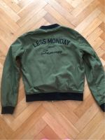 Blouson Jacke „less Monday more summer“ 38 München - Maxvorstadt Vorschau