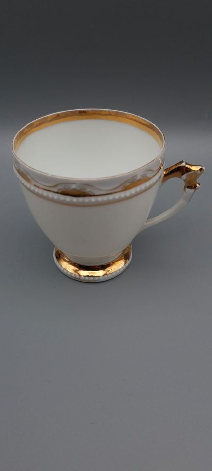 Jugendstil Tasse „Louis XIV“ der Manufaktur Silesia um 1900-1920 in Hamburg