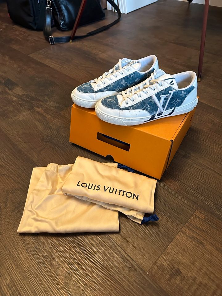 LV Charlie Sneaker Louis Vuitton  Denim Stoff - sehr gut ! in Schmoelln