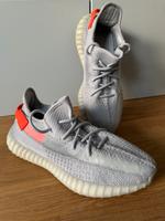 Adidas YEEZY BOOST 350 V2 Tail Light Größe 43 - Top Zustand Berlin - Köpenick Vorschau