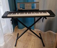 Top Keyboard Digital Piano Yamaha NP-12 mit 61 Tasten mit Zubehör Berlin - Spandau Vorschau