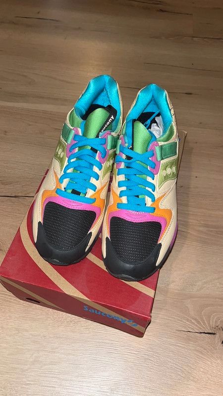 Saucony X Shoe Gallery Grid 9000 *Miami* 42,5 DS OG all in München