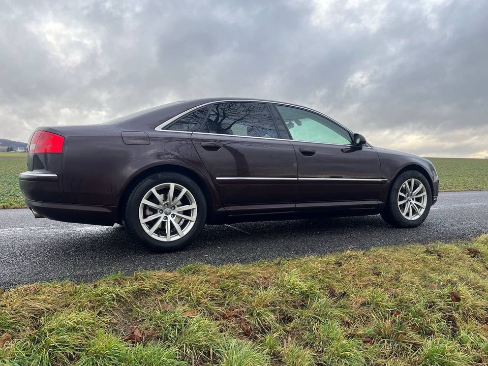 Audi A8 3.7 LPG Quattro in Rammenau