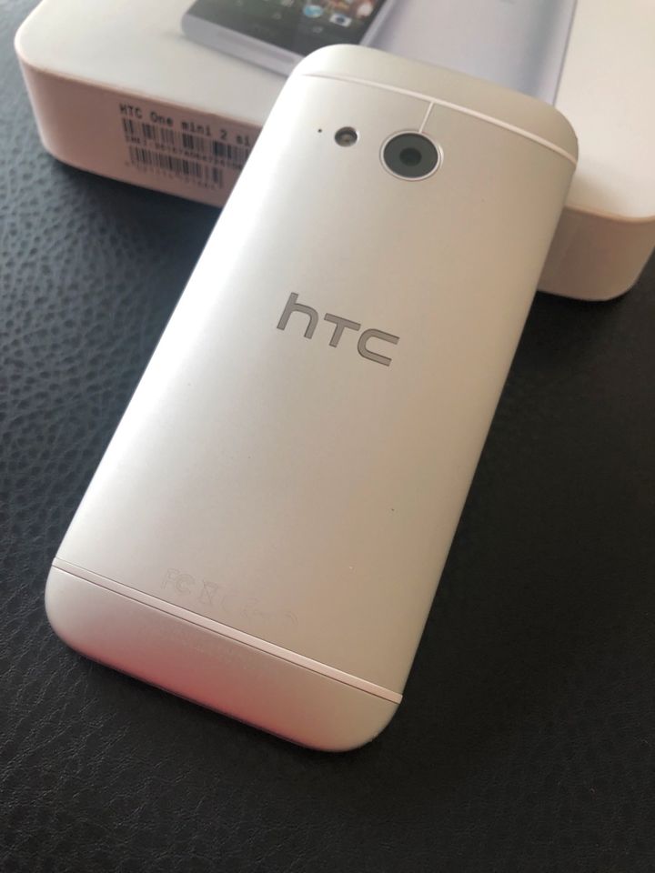 HTC one mini 2 si in Coburg