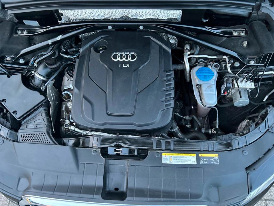 Audi Q5 2,0TDI Quattro | S Line | Automatik | Xenon | Vieles mehr in Osnabrück