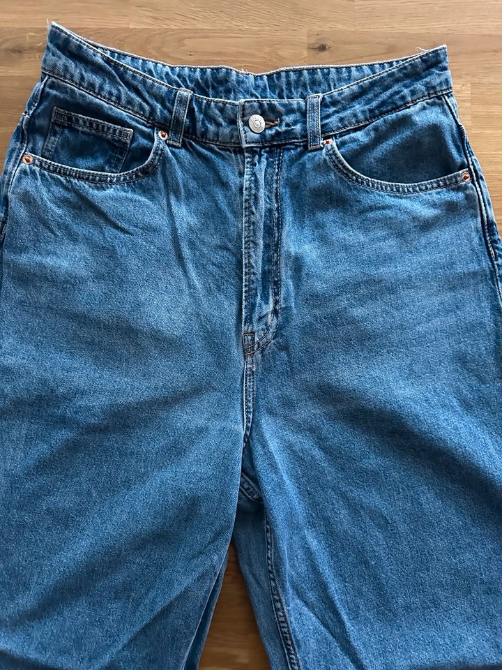 Jeans H&M - blau - Gr 40 - Damen  - Hose in Maisach