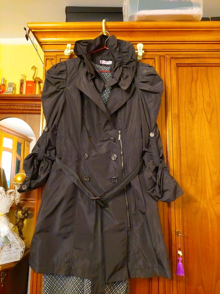 Trenchcoat, gr.L in München