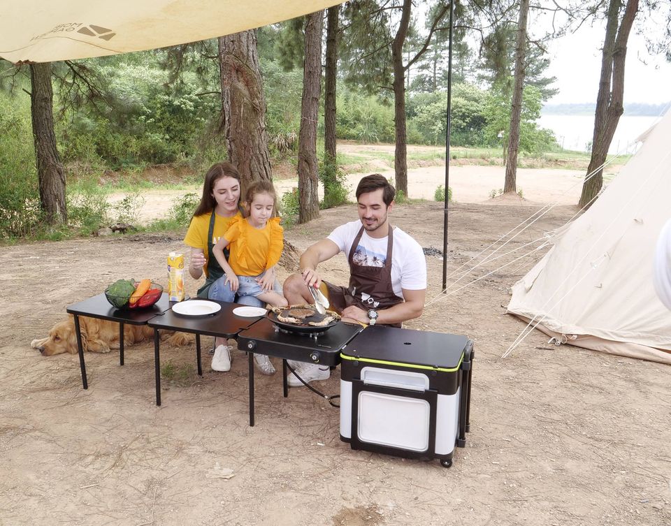 Campingtisch Outdoor Campingkocher Campingbox Campingküche Küchen in Karben