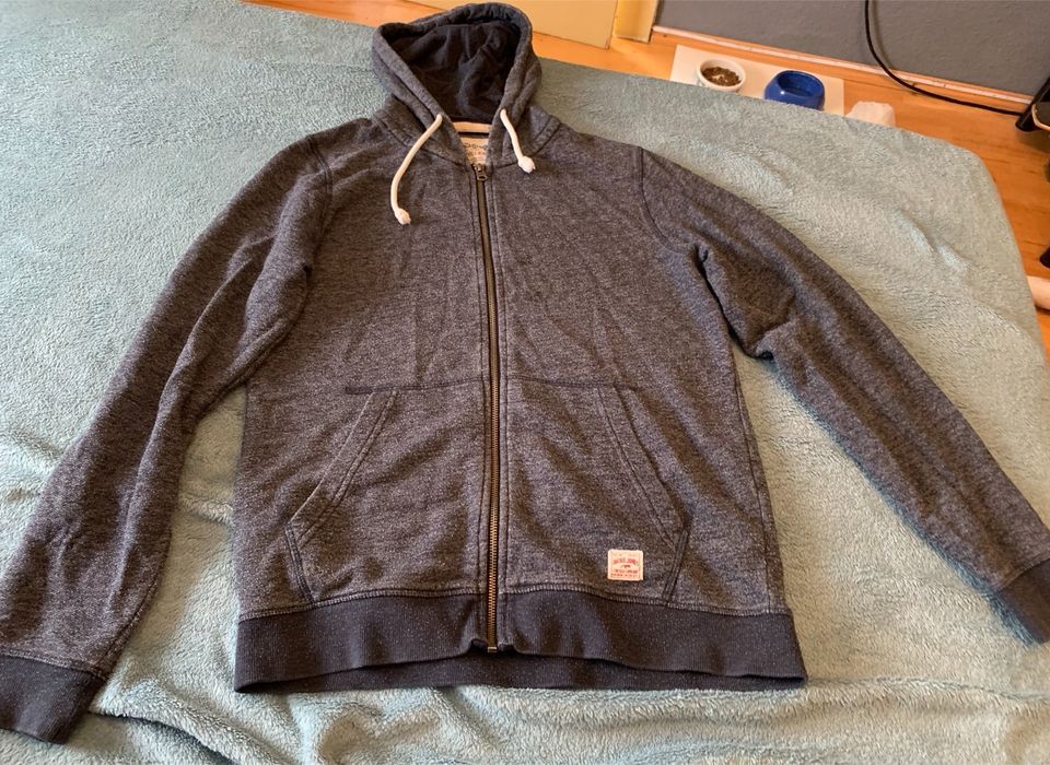 Jack & Jones Sweatjacke Herren Größe M in Gießen