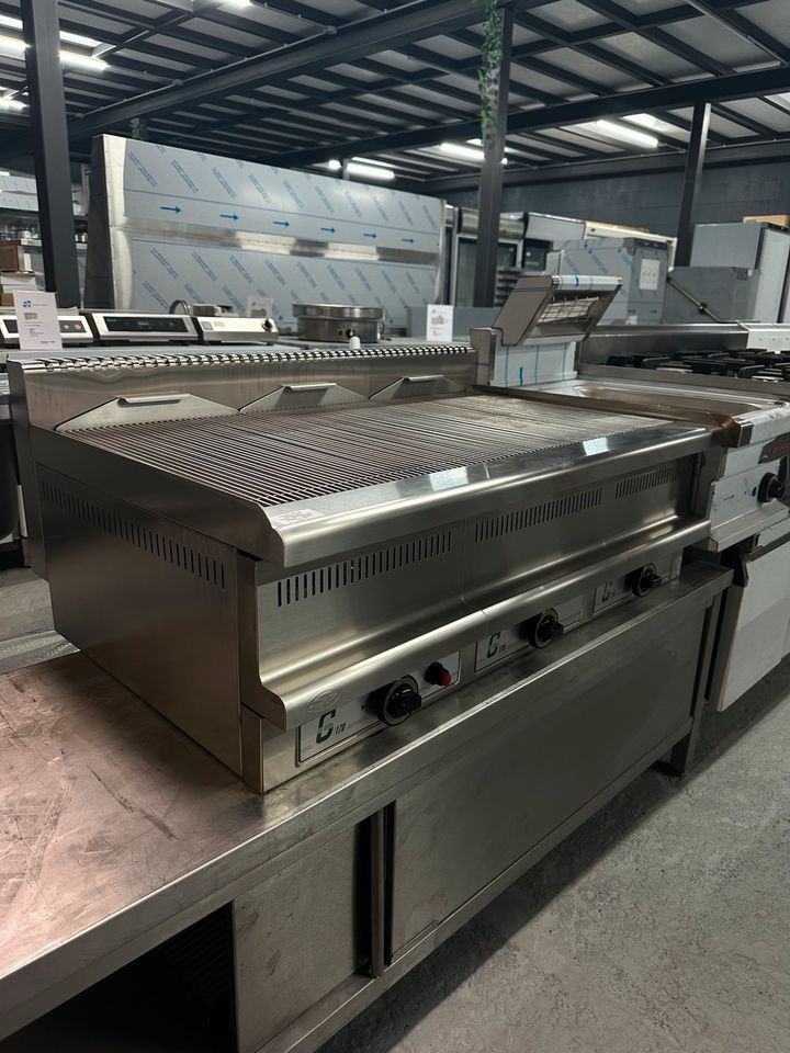 NETTO: 2480.-€ Gaswasser Grill 24kW Gasgrill Wasserbetriebener Gasgrill Gas Wasser Kombigrill in Berlin