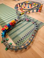 Lego Duplo Eisenbahn elektrisch mit vielen Steinen und Schienen Bayern - Karlsfeld Vorschau
