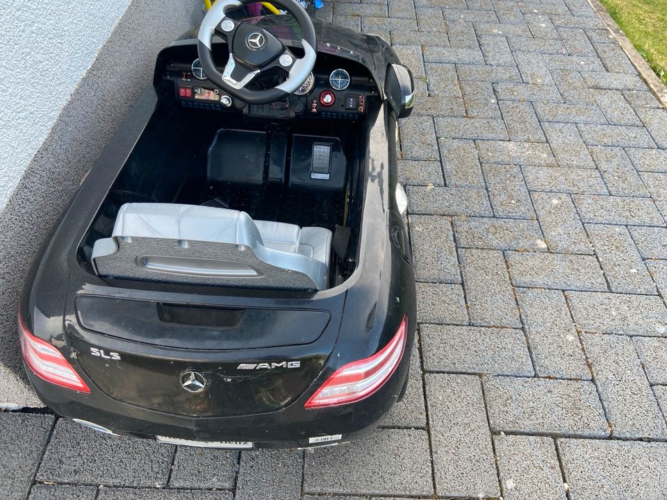 Mercedes-Benz QX SLS AMG Kinderauto Kinderfahrzeug in Vellmar