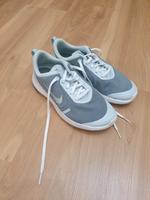 Nike Flex Experience 8 Sneaker blau weiß Gr. 37,5 Niedersachsen - Langenhagen Vorschau