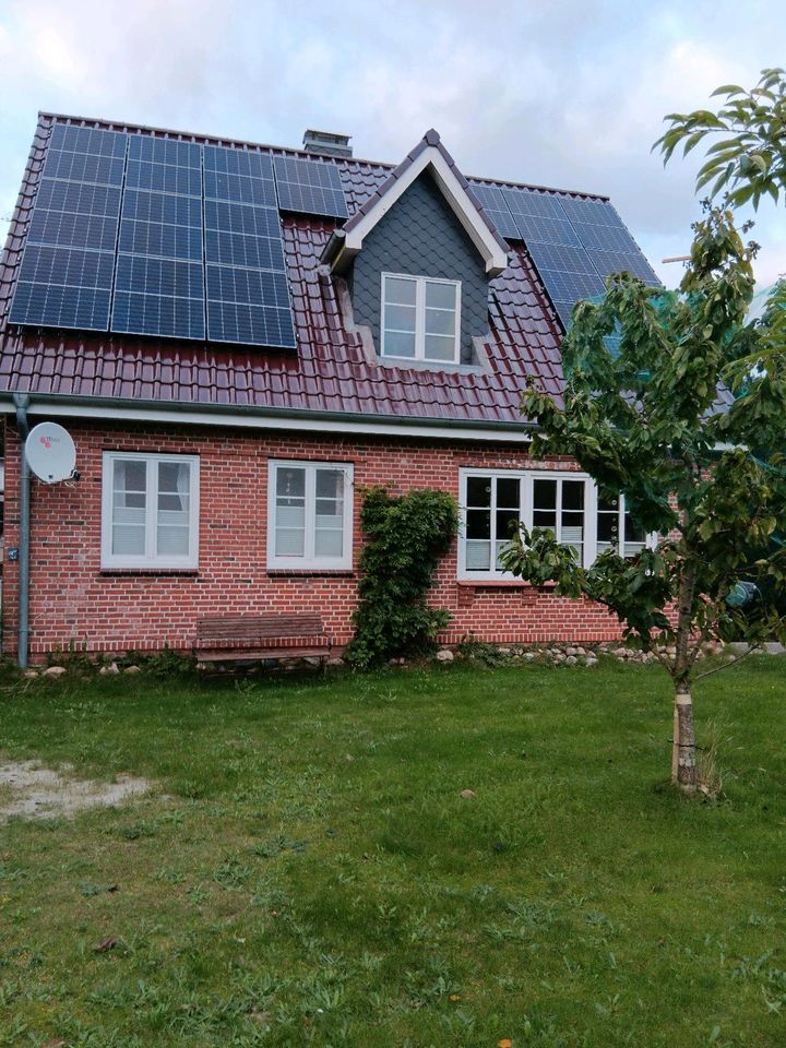 Einfamilienhaus plus Mietshaus in Süderlügum noch Provisionsfrei❗ in Süderlügum