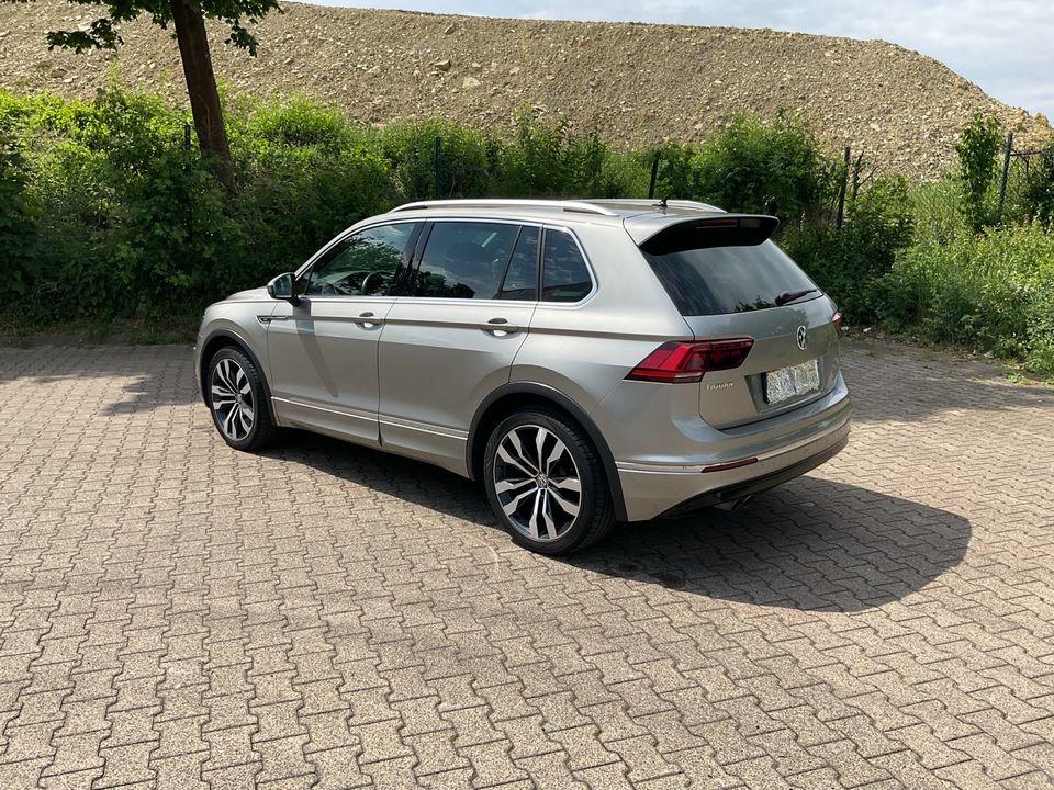 VW Tiguan R-Line 1,4 TSI 4M in Lage