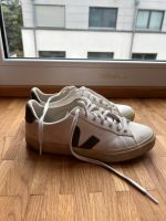 Sneaker Veja männlich Düsseldorf - Oberkassel Vorschau