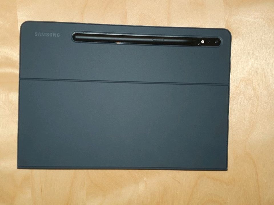Samsung Book Cover/Hülle EF-BT630 für das Galaxy Tab S8 | Tab S7 in Butzbach