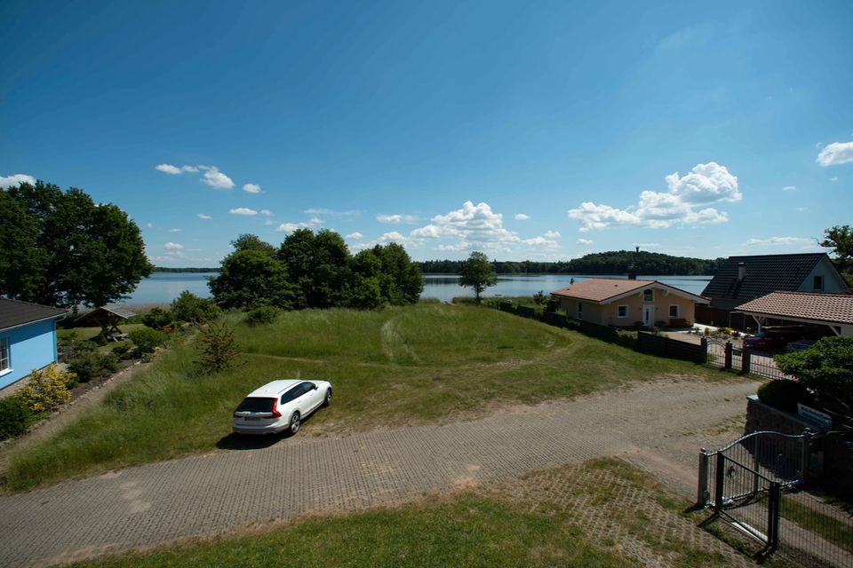 Traumhaft gelegenes Einfamilienhaus am Krakower See - Heizkosten von weniger als 1.000 € pro Jahr! in Krakow am See