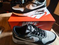 Nike Air Max sc gr 45 Nordrhein-Westfalen - Velbert Vorschau