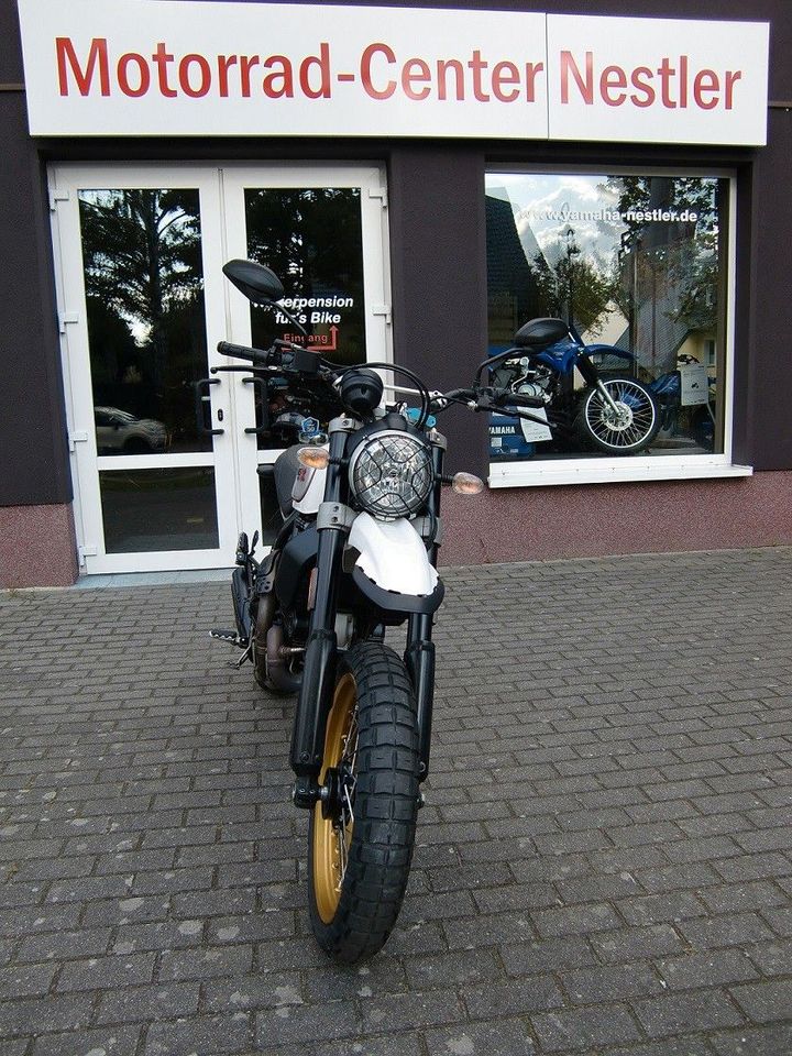 Ducati Scrambler 800  Desert Sled in Neuenhagen