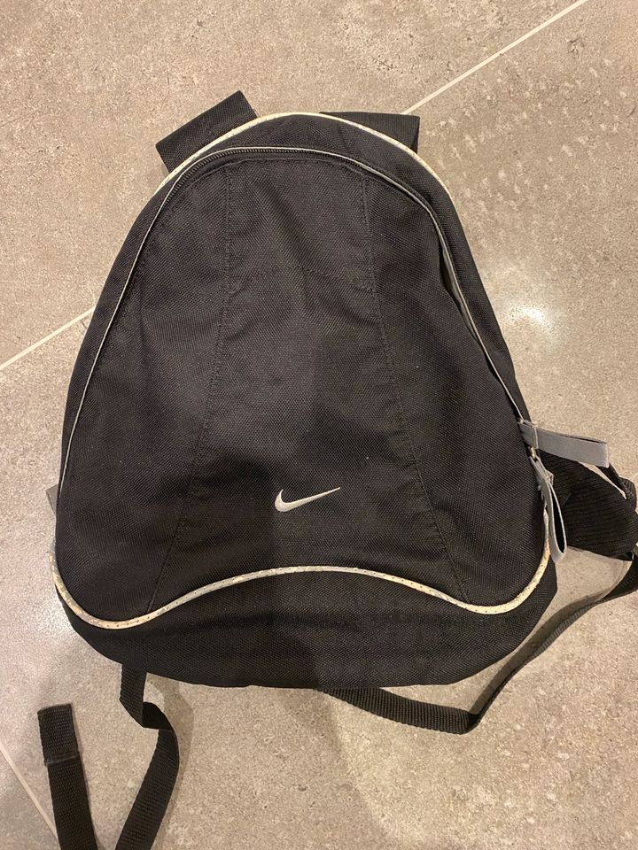 Kinderrucksack NIKE in Lochhausen