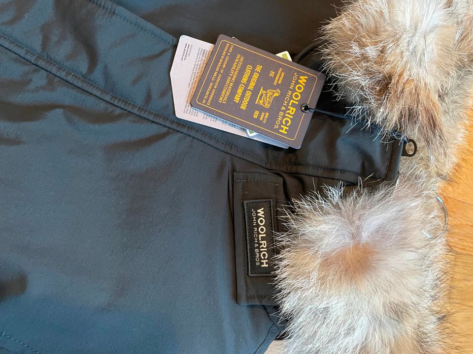 WOOLRICH POLAR PARKA GRAU M in Köln