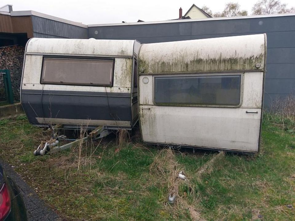 Wohnwagen 2 Stück zu verschenken, schlechter Zustand in Solingen