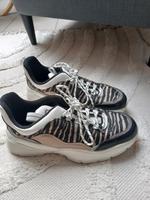 Sneaker Größe 40 Hessen - Dautphetal Vorschau