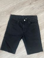 H&M Shorts kurze Jeans schwarz Gr. 158/164 Nordrhein-Westfalen - Lemgo Vorschau