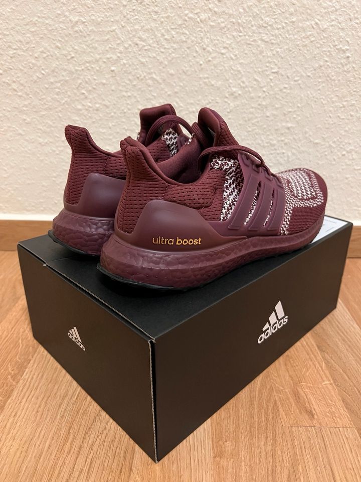 Adidas UltraBoost 1.0 DNA Neu & OVP GR. 43 1/3 Bordeaux Rot in Duisburg