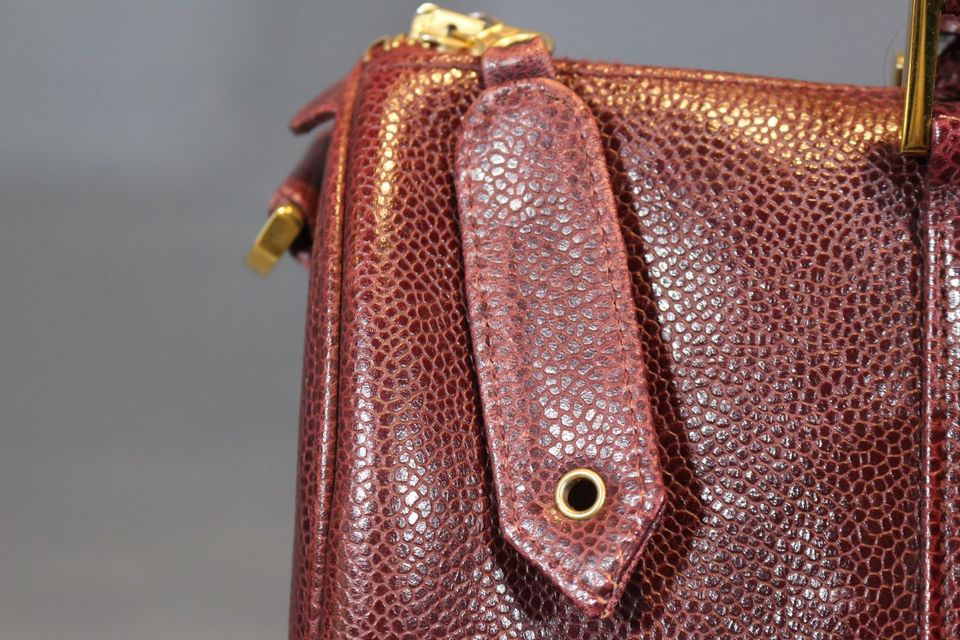 Vintage Chanel Caviar Skin CC Boston Bag Handtasche Bordeaux Rot in Düsseldorf