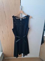 Kleid schwarz 42 Niedersachsen - Bassum Vorschau