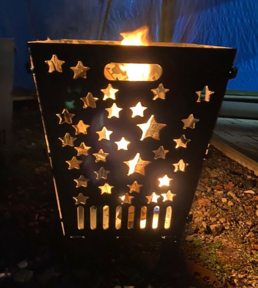 Feuerkorb Feuersäule aus 3 mm Stahlblech mit Mond und Sterne in Velen