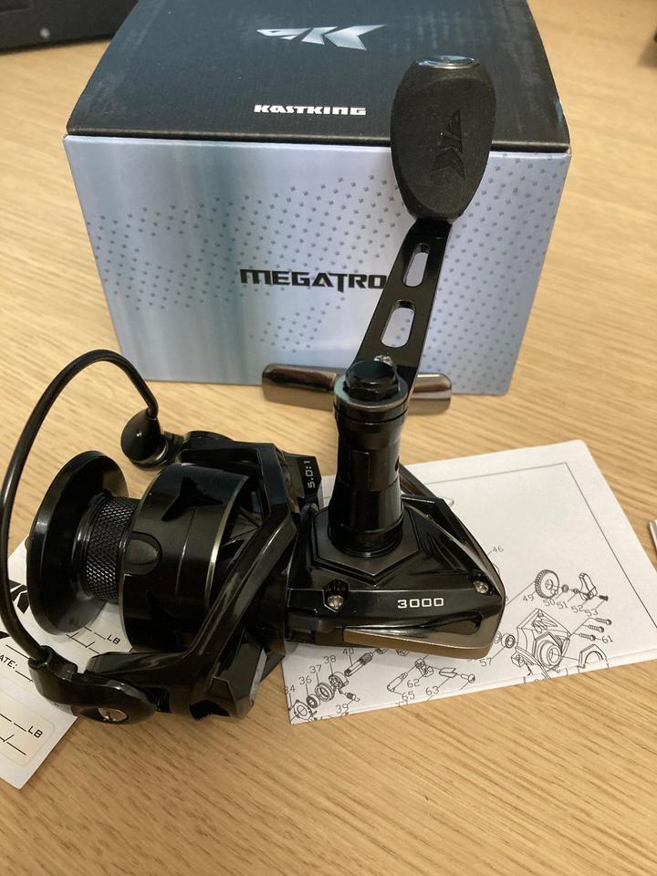 KastKing Megatron 4000 Spinnrolle Süß-Salzwasser Angelrolle in Berlin