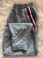 Tommy Hilfiger Jogginghose L grau Damen Hose Sport 40 / 42 Kiel - Suchsdorf Vorschau