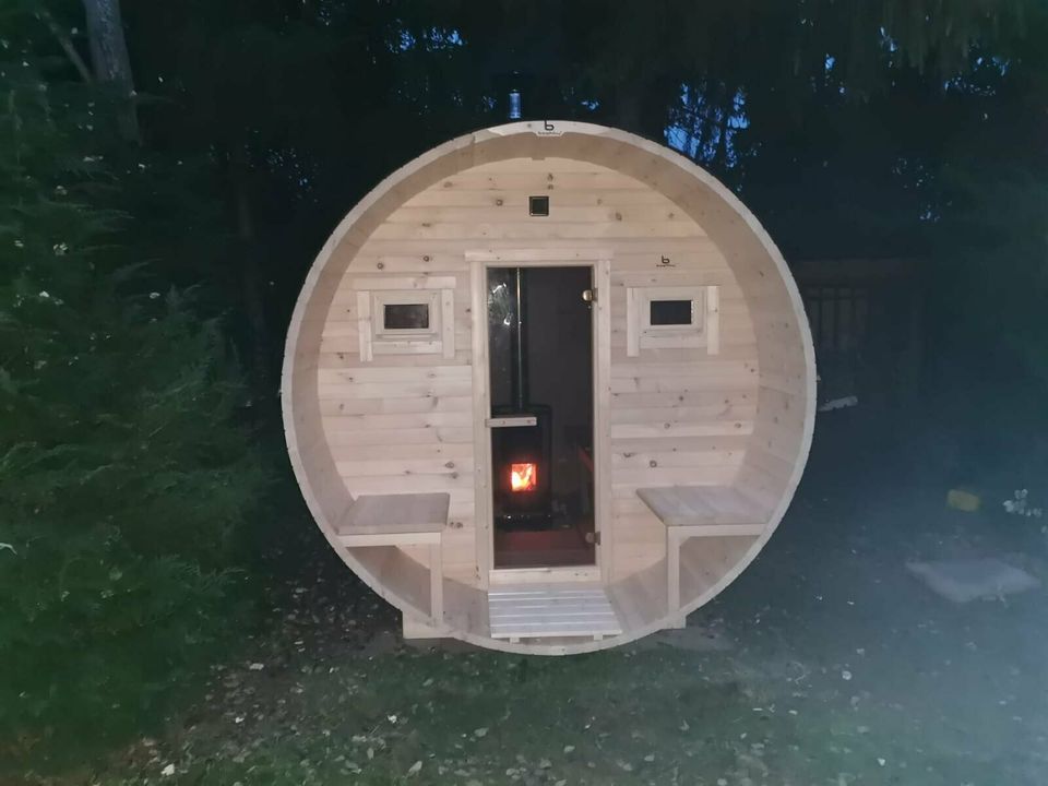 Fasssauna  2.8m mit Vordach,  Sauna ,mobile Sauna , bochky in Berlin