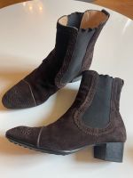 Tod's Absatz Stiefelette Wildleder braun Gr.36 1/2 Rheinland-Pfalz - Kaiserslautern Vorschau