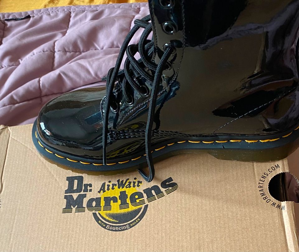 Dr.Martens - Schwarz/neu ( Gr.-40/ sechs ein-halb) in Erfurt