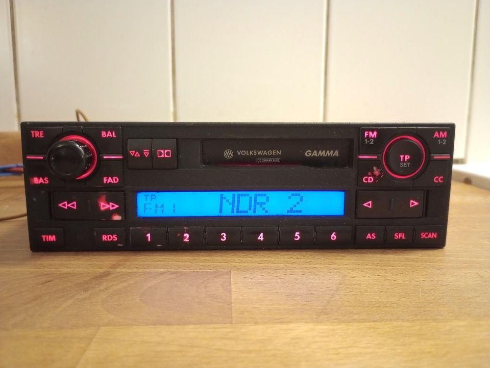 VW Gamma 5 Autoradio Kassette Made in France Golf 4 T4 Volkswagen in  Eimsbüttel - Hamburg Eimsbüttel (Stadtteil) | Auto Hifi & Navigation  Anzeigen | eBay Kleinanzeigen ist jetzt Kleinanzeigen