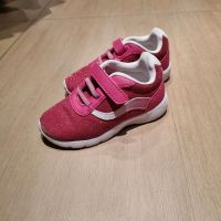 Turnschuhe in Größe 25, Glitzer-Pink, kaum getragen Sachsen-Anhalt - Merseburg Vorschau