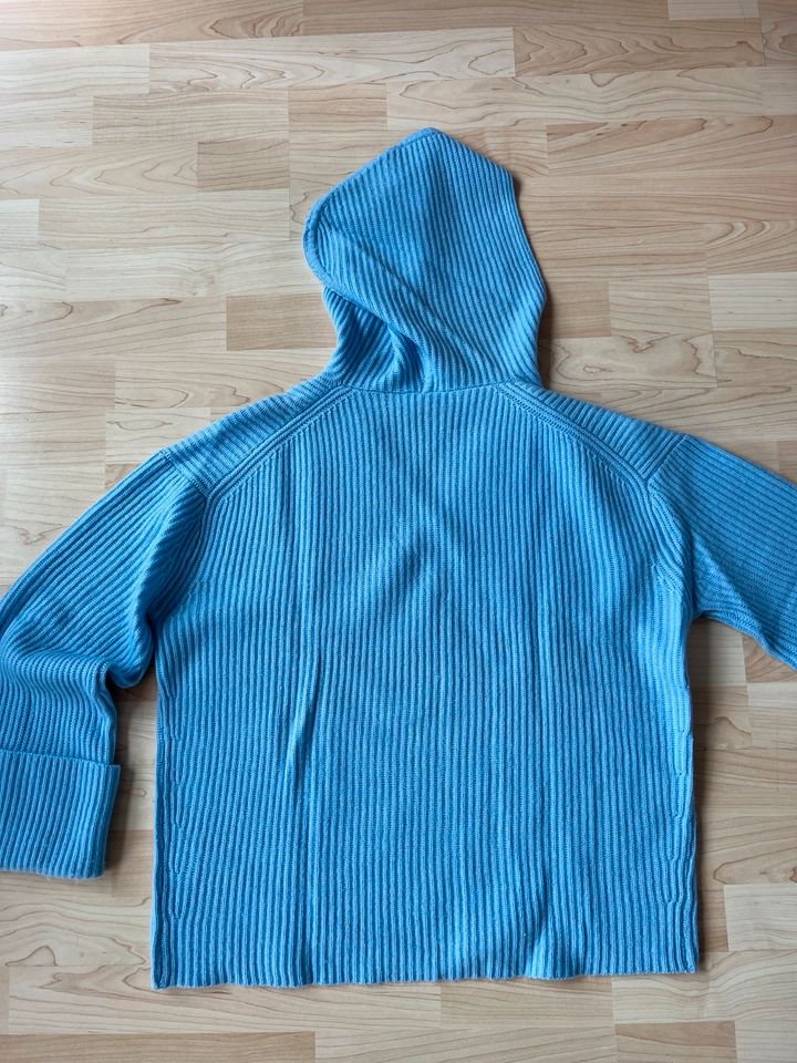 Herzensangelegenheit Pullover m. Kapuze hellblau Gr. 36 in Bad Wörishofen