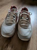 Reebok Sneaker Damen beige 40 Hessen - Münchhausen Vorschau