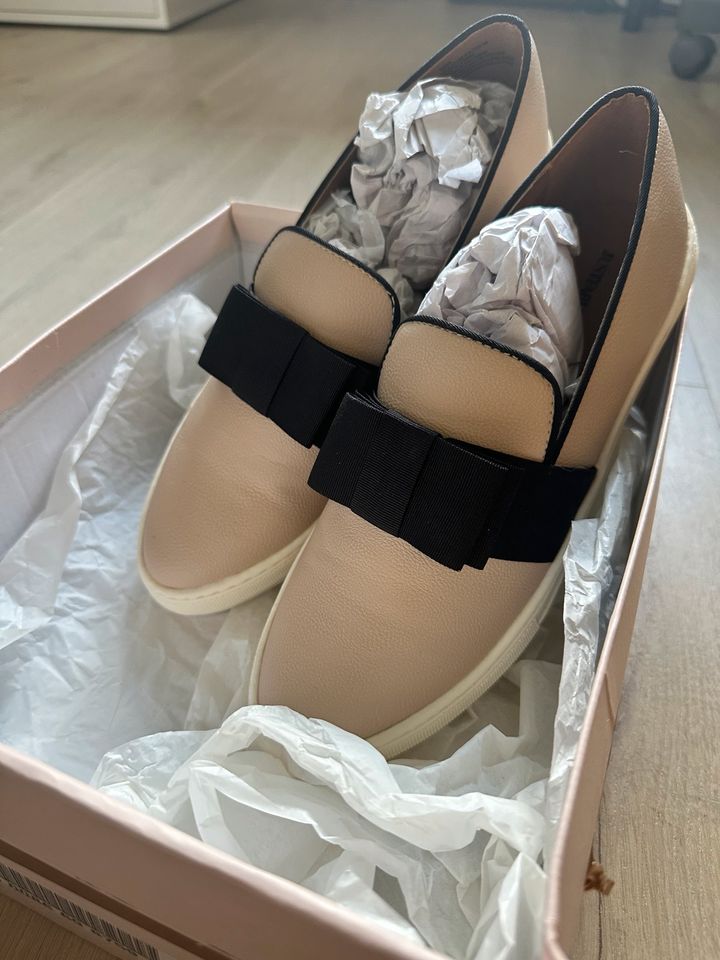 Slipp-Schuhe JustFab beige mit Schleife in Frohburg