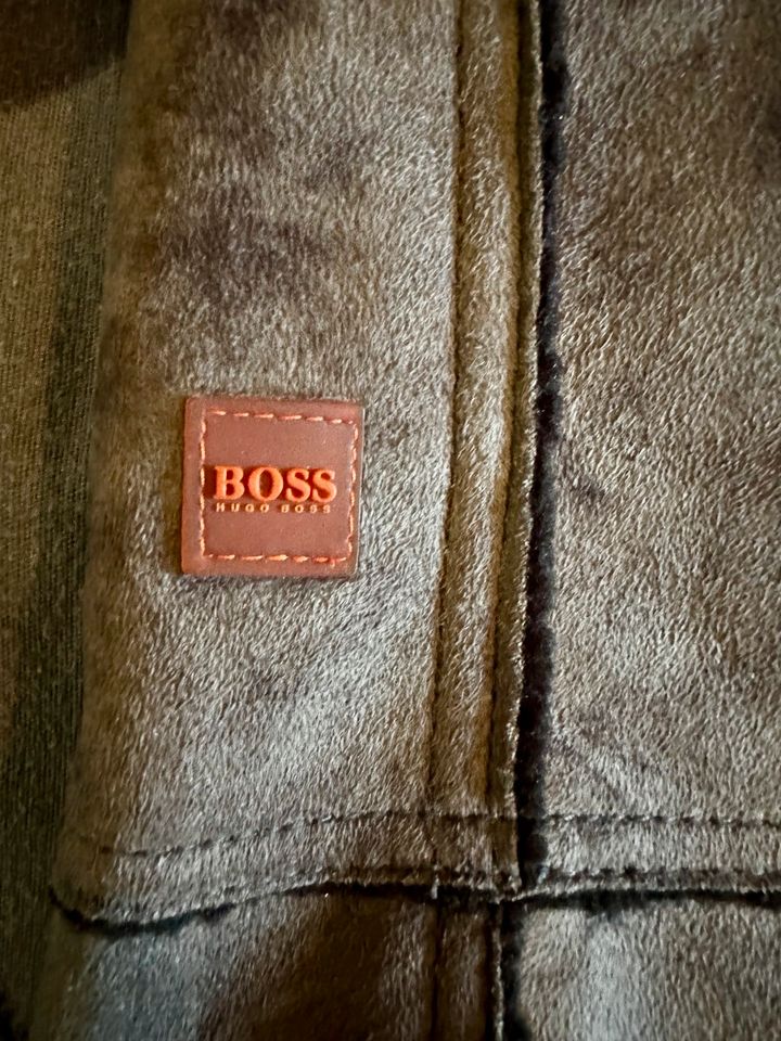 Hugo Boss Jacke Original und kein Fake Größe 56 in Berlin