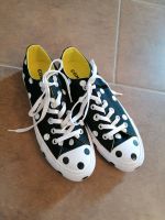 Converse All Star Sneaker, Gr. 39,5, schwarz mit Punkten Bayern - Illertissen Vorschau