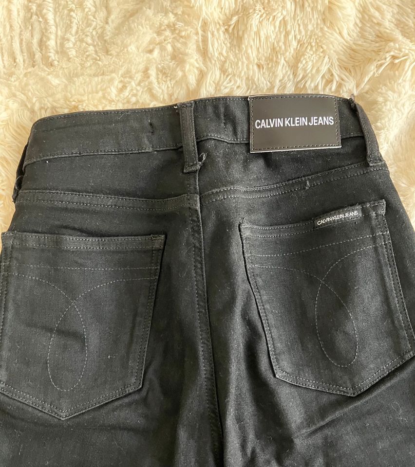 NEU Calvin Klein Jeans W26/L32 in Idstein