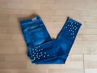 XL 42 Jeans Hose Perlen ZARA CAMBIO schwarz VSCT Damen Hessen - Schöffengrund Vorschau
